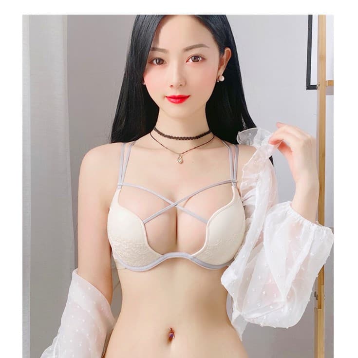 エロ下着 ストラップ セクシー レース 谷間 華やかさ ラグジュアリー